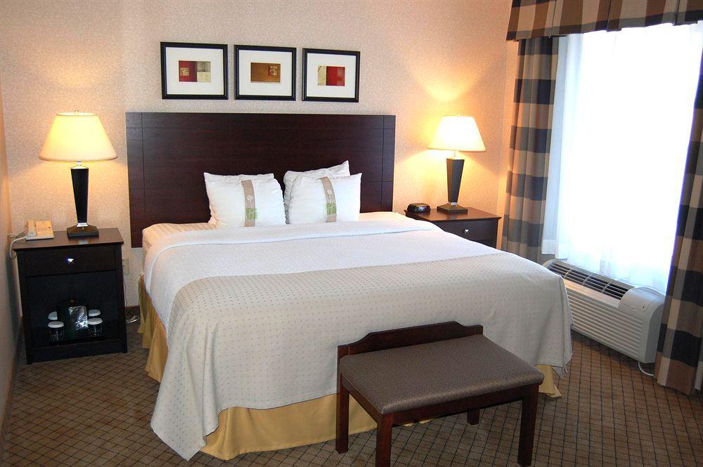Holiday Inn & Suites Wausau-Rothschild By Ihg חדר תמונה