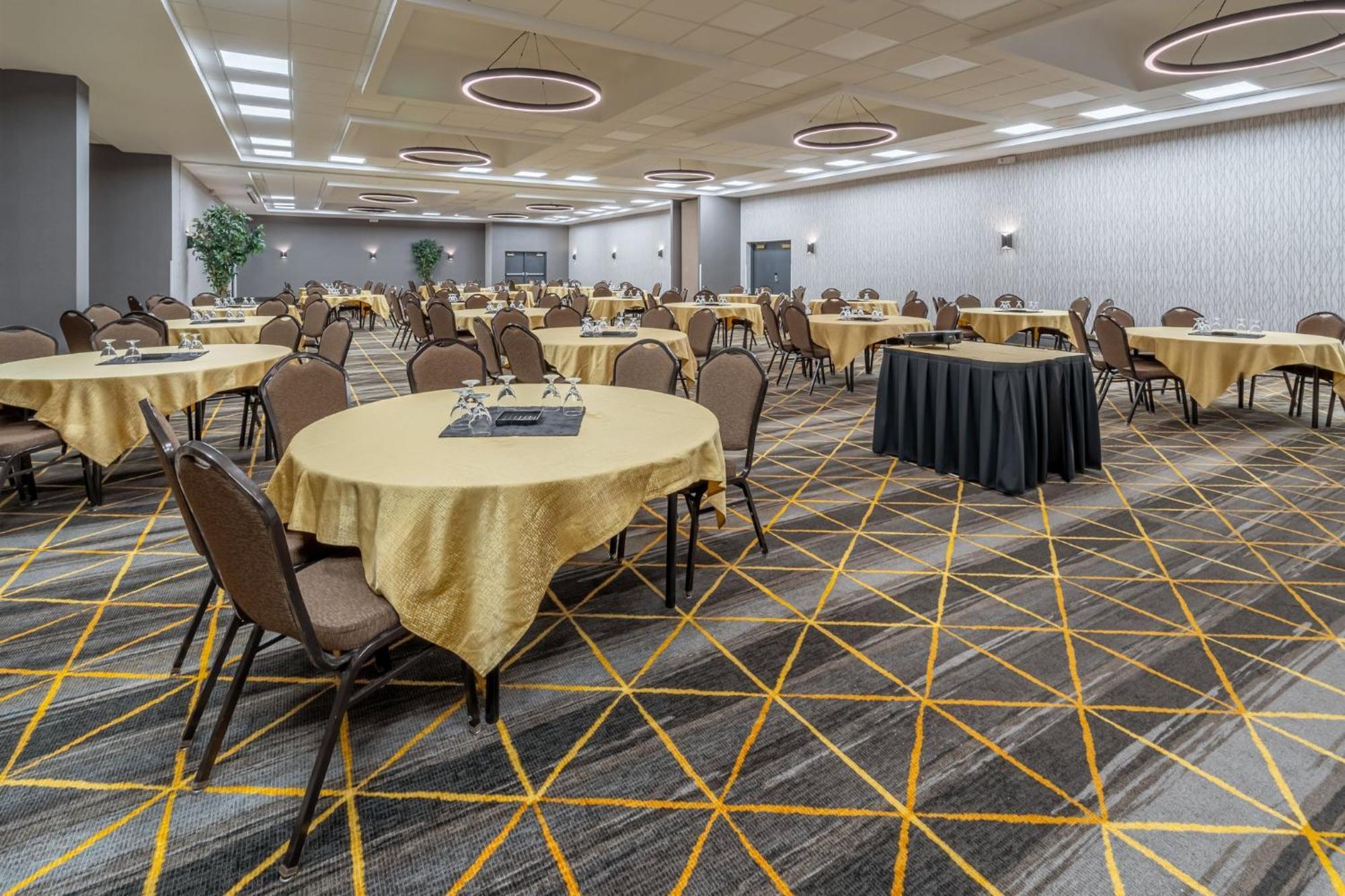 Holiday Inn & Suites Wausau-Rothschild By Ihg מראה חיצוני תמונה