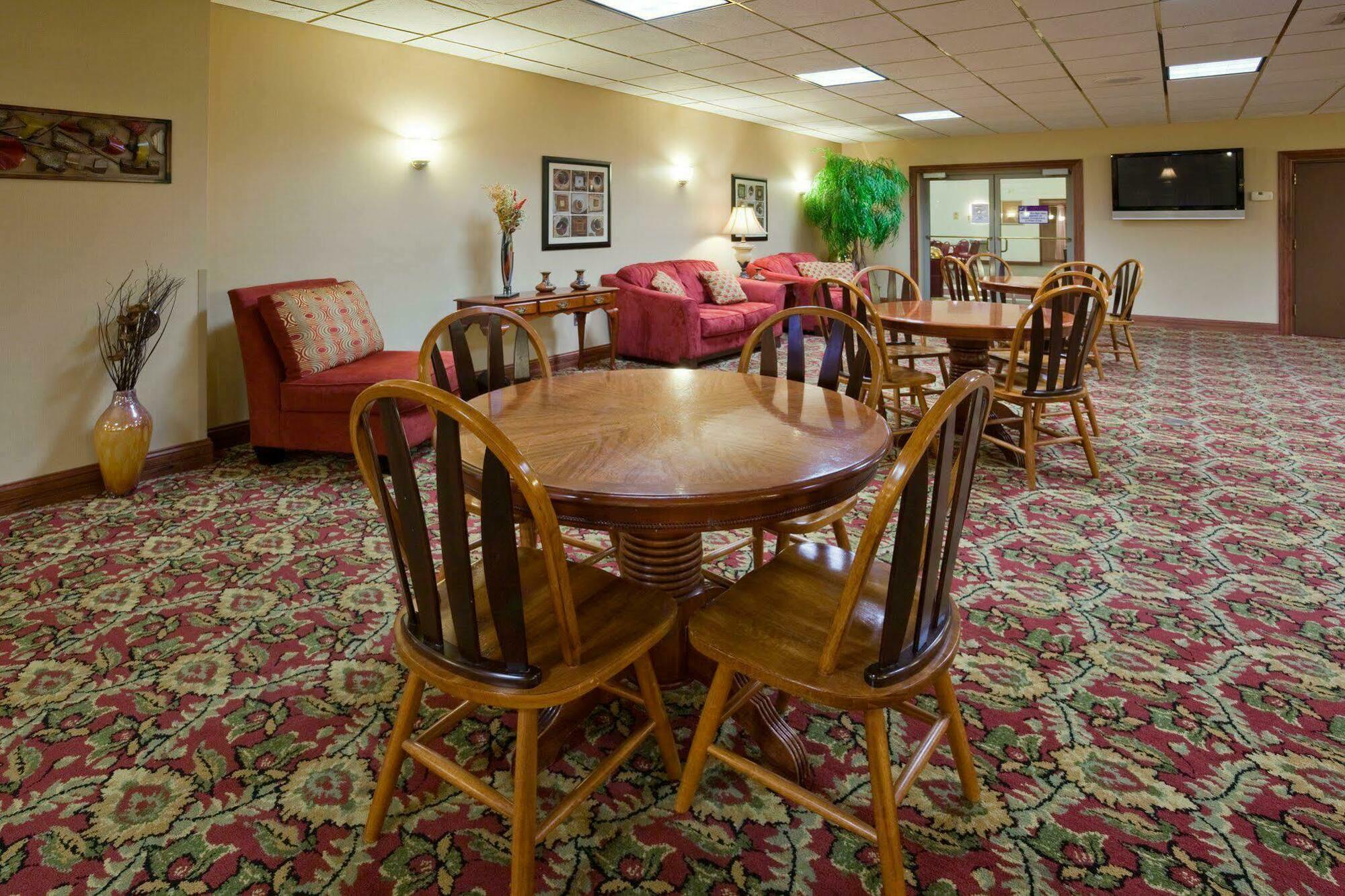 Holiday Inn & Suites Wausau-Rothschild By Ihg מראה חיצוני תמונה